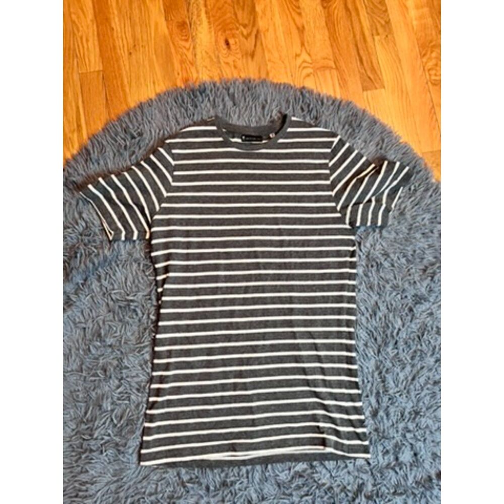 American Tall White Gray Striped Long T-Shirt Size M Tall